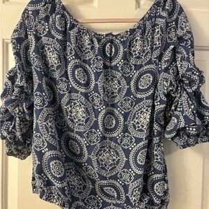 CeCe Navy and White Patterned Blouse